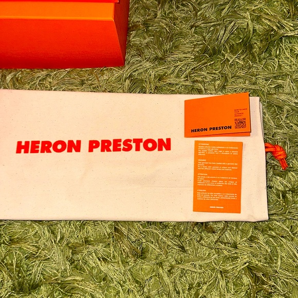 HERON PRESTON “worn out block stepper sneaker”
NEVER WORN - Picture 5 of 5